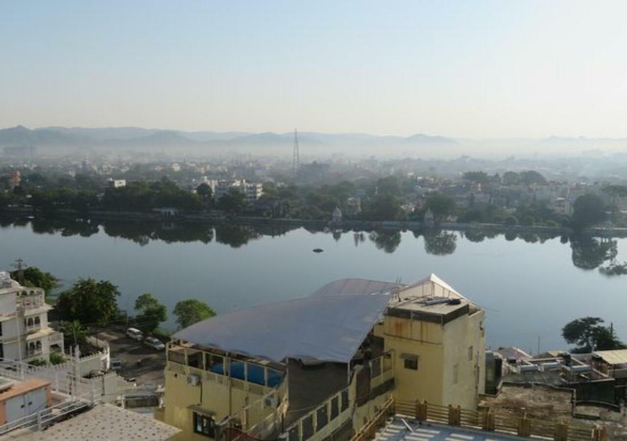 Hotel Ambavgarh Palace Udaipur Exterior photo